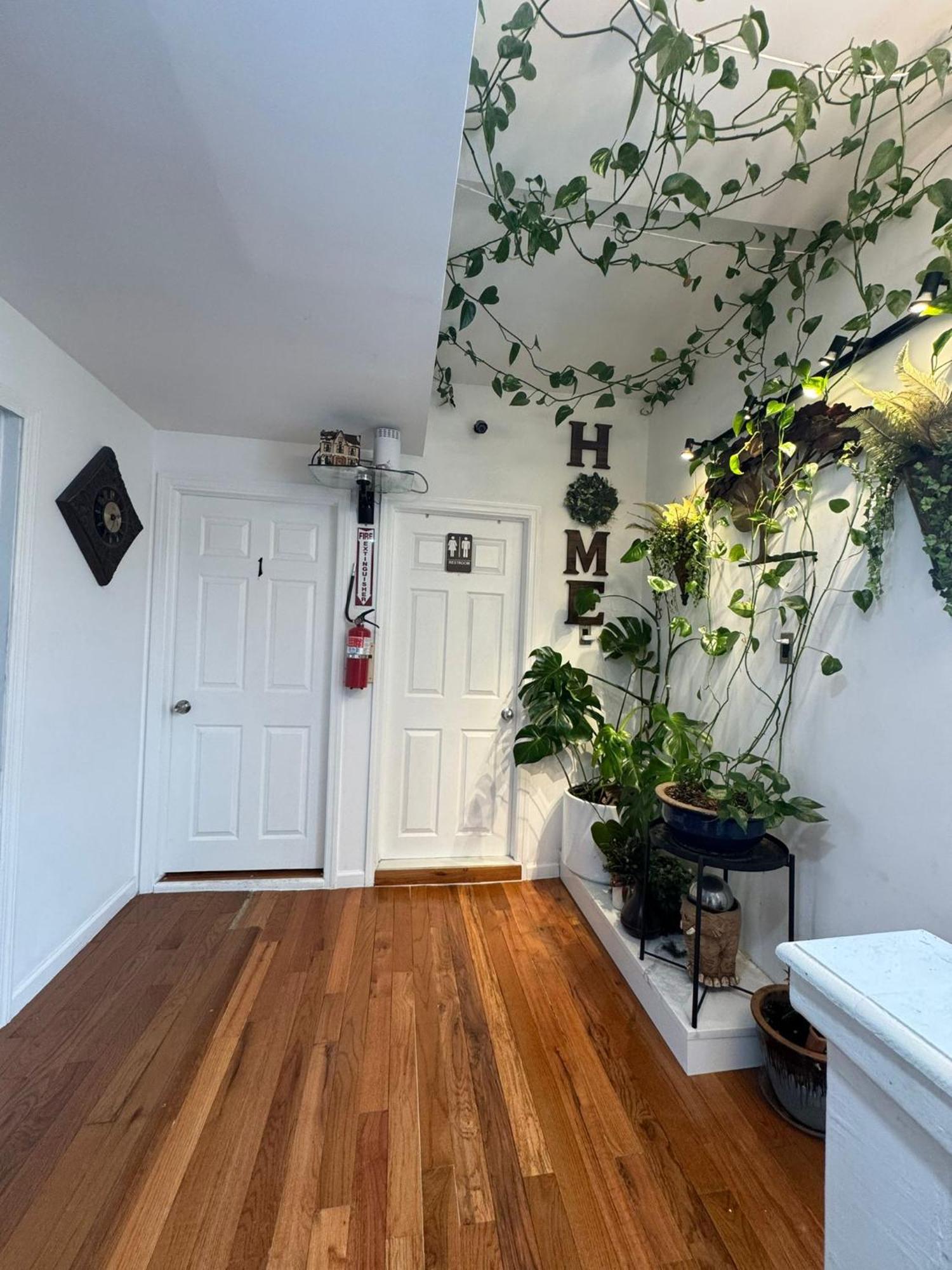 Dayton Dream Apartment Newark Exterior photo